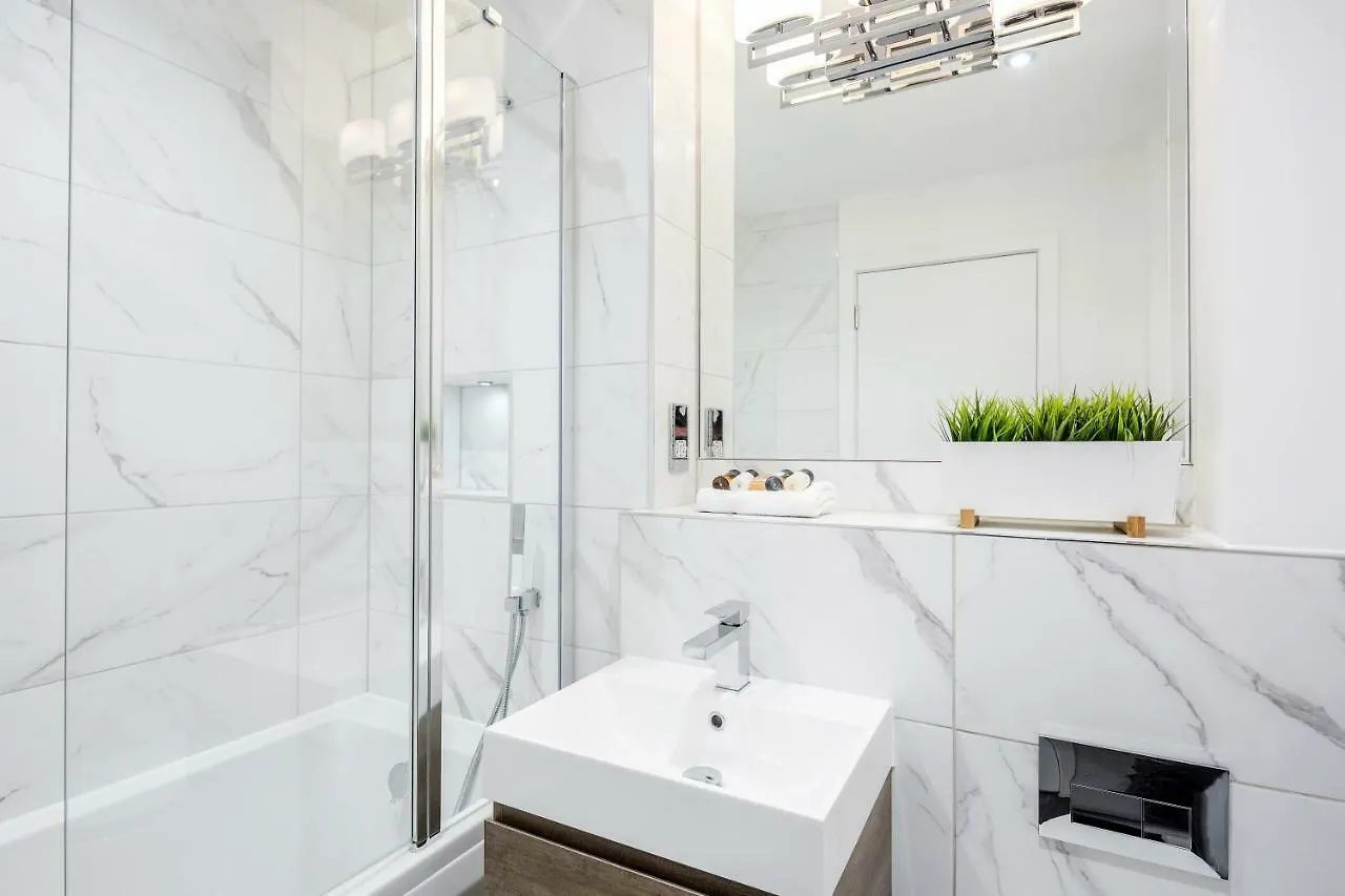 Roomspace Serviced Apartments - The Legacy Brighton